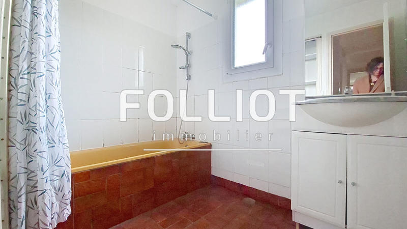 Maison - 96 m² - 6 pièces