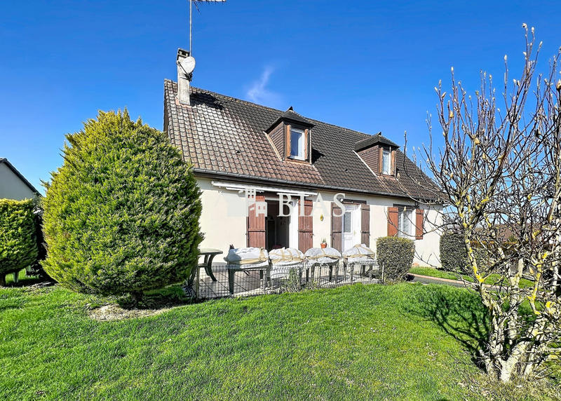 Maison - 122 m² - 5 pièces