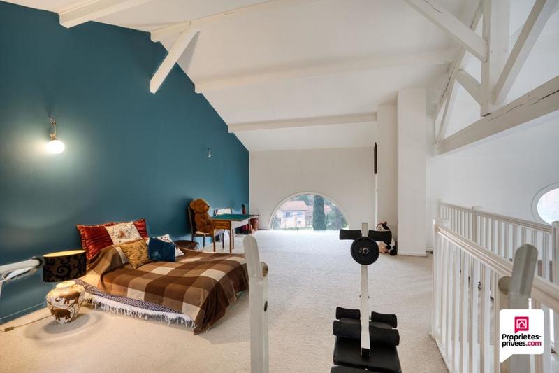 Maison - 295 m² - 5 pièces