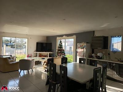 Maison - 128 m² - 7 pièces