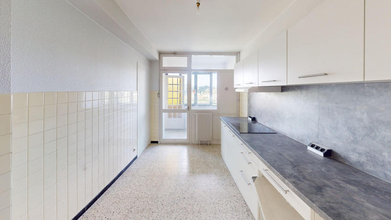 Appartement - 83 m² - 4 pièces