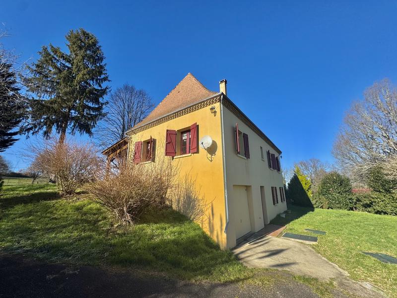 Maison - 140 m² - 5 pièces