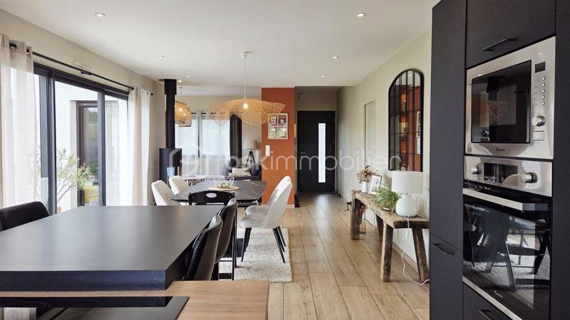 Maison - 130 m² - 6 pièces