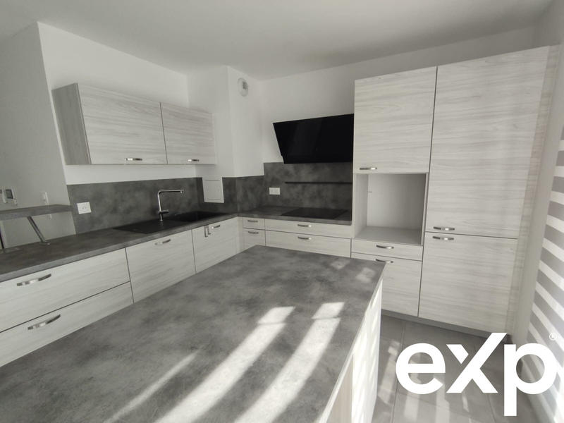 Appartement - 79 m² - 4 pièces