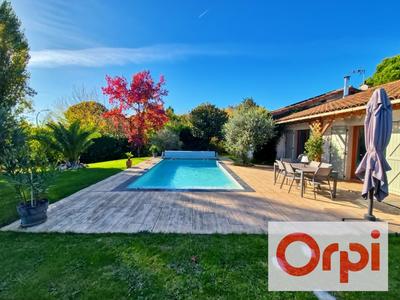 Maison - 110 m² - 4 pièces