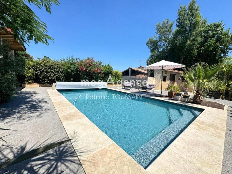 Maison de ville - 241 m² - 7 pièces