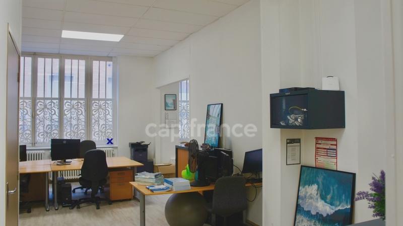 Bureau - 115 m² - 5 pièces