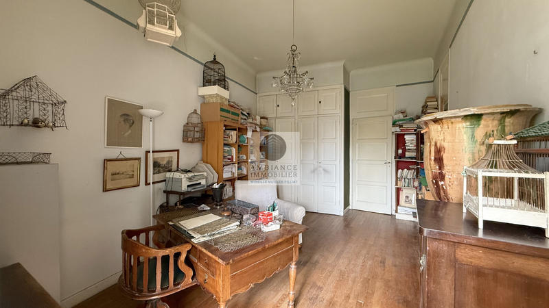 Appartement - 181 m² - 7 pièces