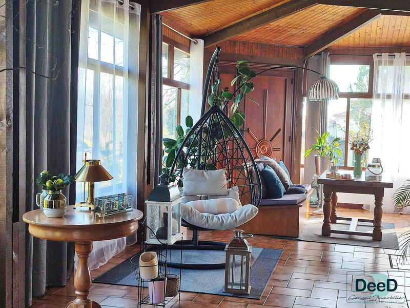 Villa - 252 m² - 7 pièces