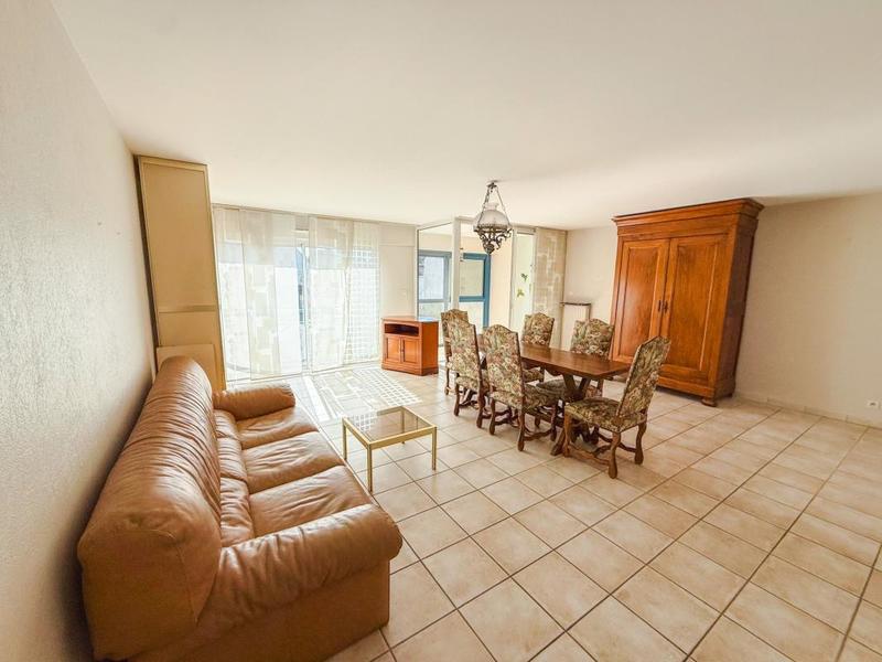 Appartement - 100 m² - 4 pièces