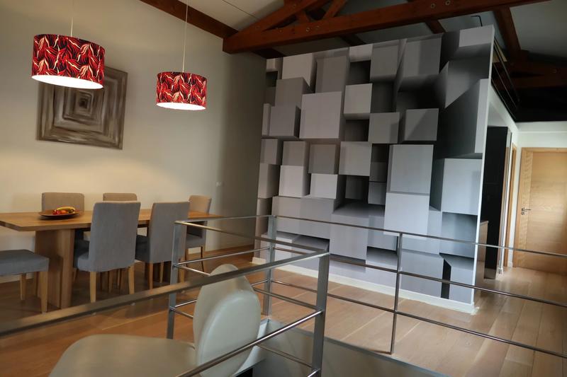 Loft - 140 m² - 4 pièces