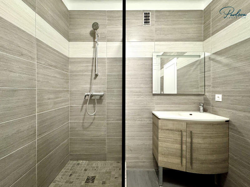 Appartement - 102 m² - 4 pièces