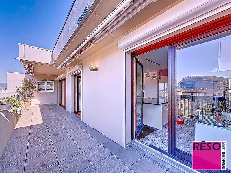 Appartement - 105 m² - 4 pièces