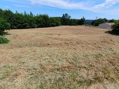 Terrain constructible - 3 478 m²