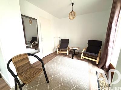 Maison - 403 m² - 16 pièces