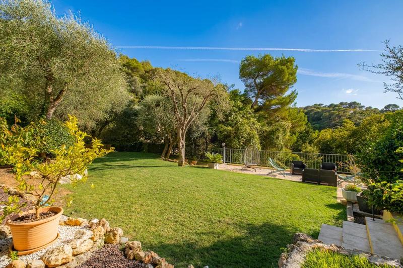 Maison - 170 m² - 5 pièces