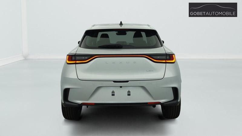 Lexus Lbx 2wd Business