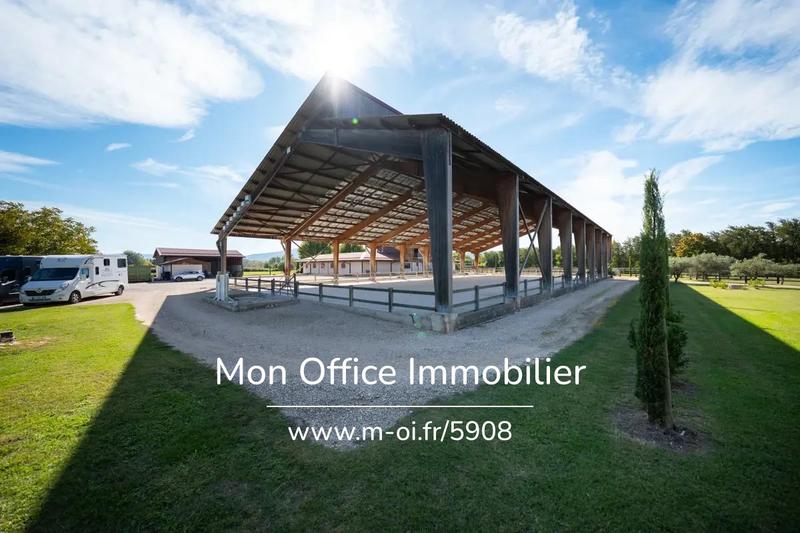 Maison - 340 m² - 7 pièces