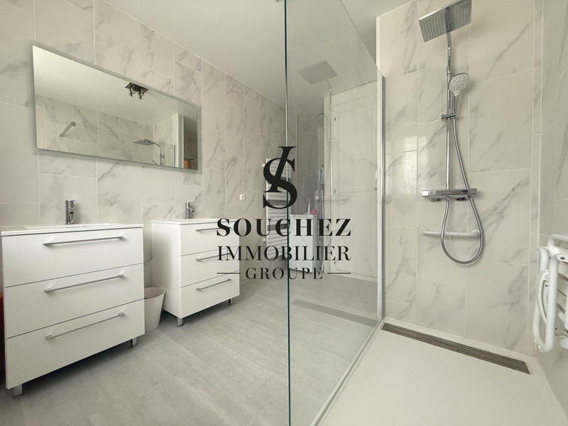 Maison - 170 m² - 5 pièces