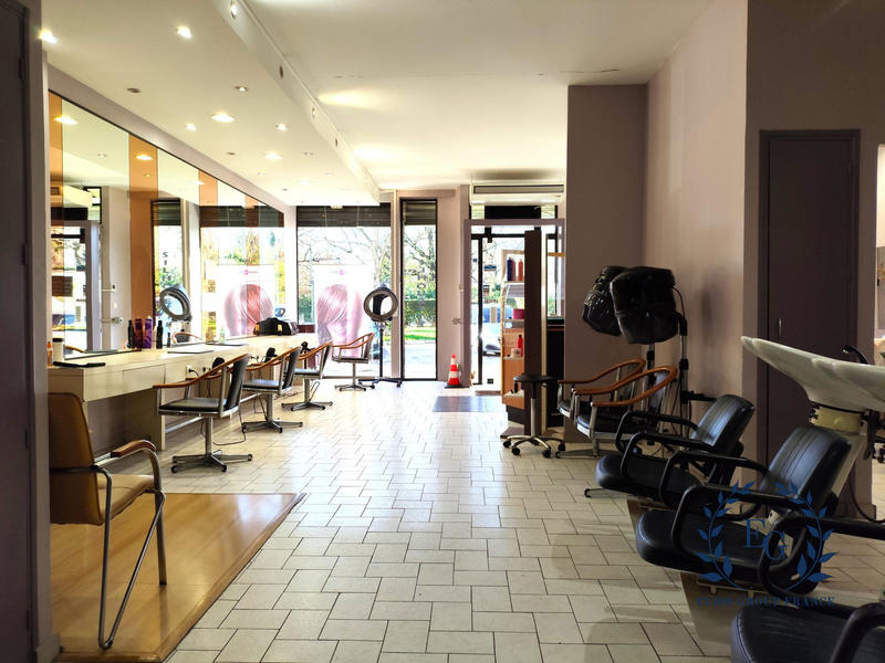 Fonds de commerce - 80 m²