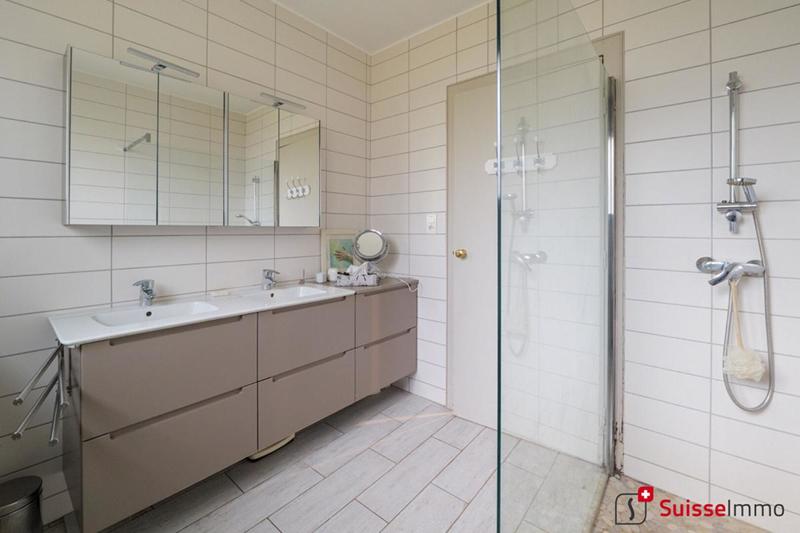 Demeure - 174 m² - 8 pièces