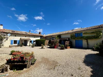 Corps de ferme - 177 m² - 11 pièces