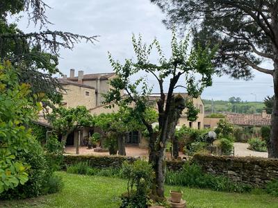 Maison - 700 m² - 15 pièces