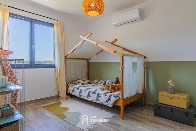 Villa - 145 m² - 5 pièces