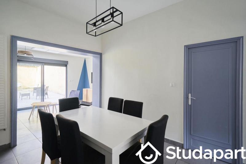 Chambre - 13 m² - 1 pièce