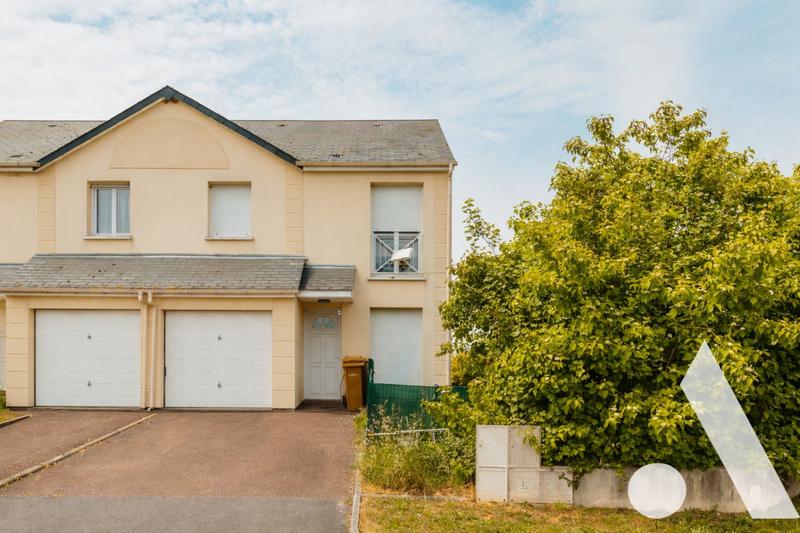 Maison - 80 m² - 5 pièces