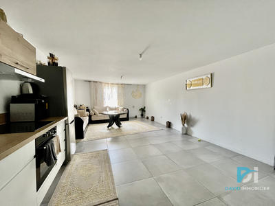 Appartement - 85 m² - 4 pièces