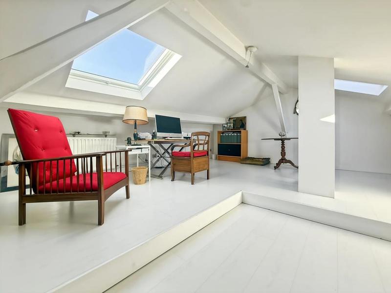 Duplex - 216 m² - 6 pièces