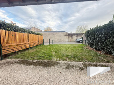 Maison - 93 m² - 5 pièces