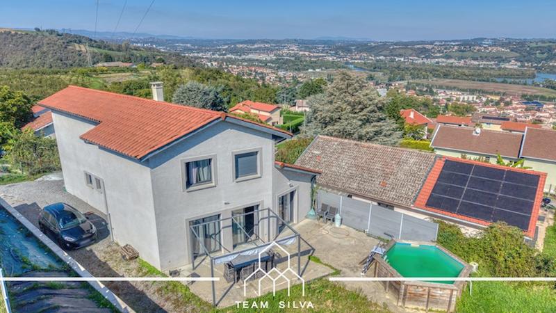 Maison - 160 m² - 5 pièces