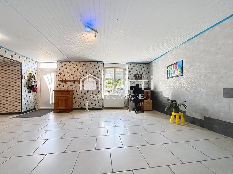 Maison - 240 m² - 7 pièces