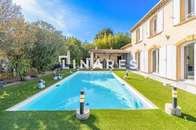 Maison - 162 m² - 5 pièces