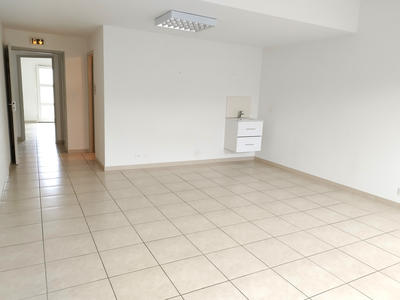 Local commercial - 110 m² - 5 pièces