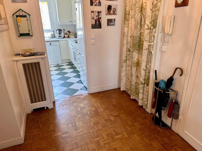 Appartement - 162 m² - 8 pièces