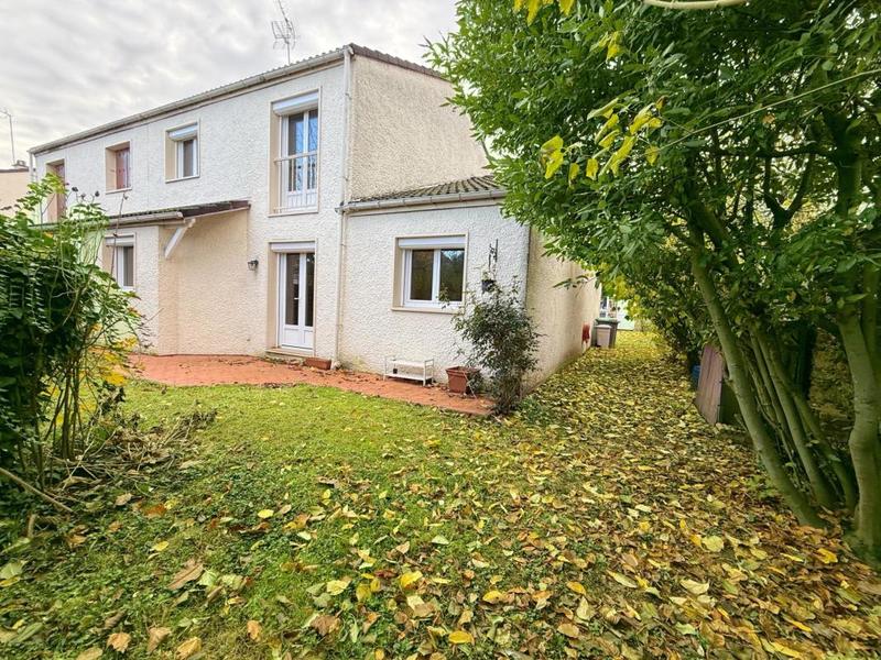 Maison - 86 m² - 5 pièces