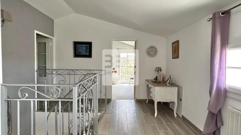 Villa - 171 m² - 6 pièces