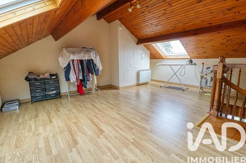 Maison - 99 m² - 5 pièces