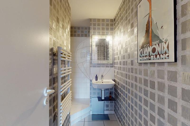 Appartement - 140 m² - 6 pièces