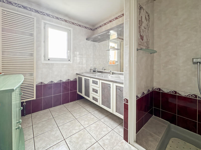 Maison - 127 m² - 5 pièces