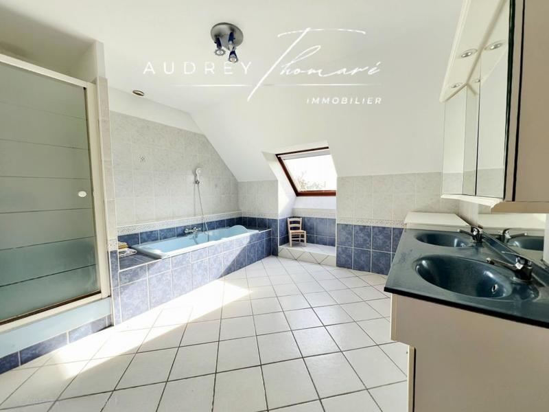 Villa - 171 m² - 7 pièces