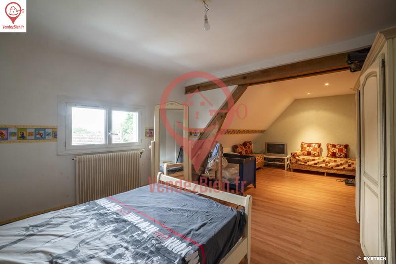 Maison - 264 m² - 8 pièces