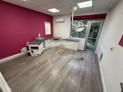 Local commercial - 88 m²