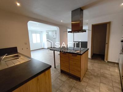 Maison - 140 m² - 5 pièces