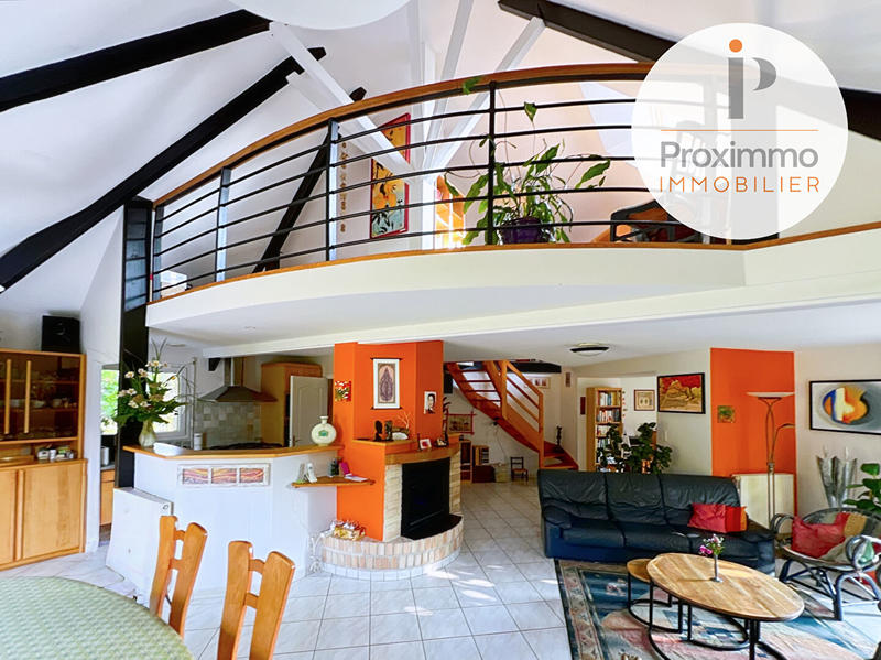 Maison - 190 m² - 10 pièces