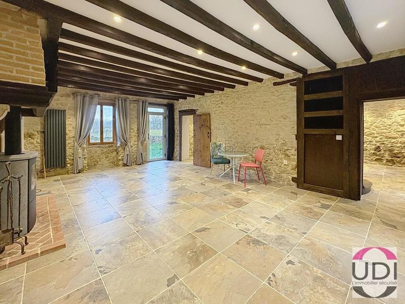 Maison - 196 m² - 7 pièces
