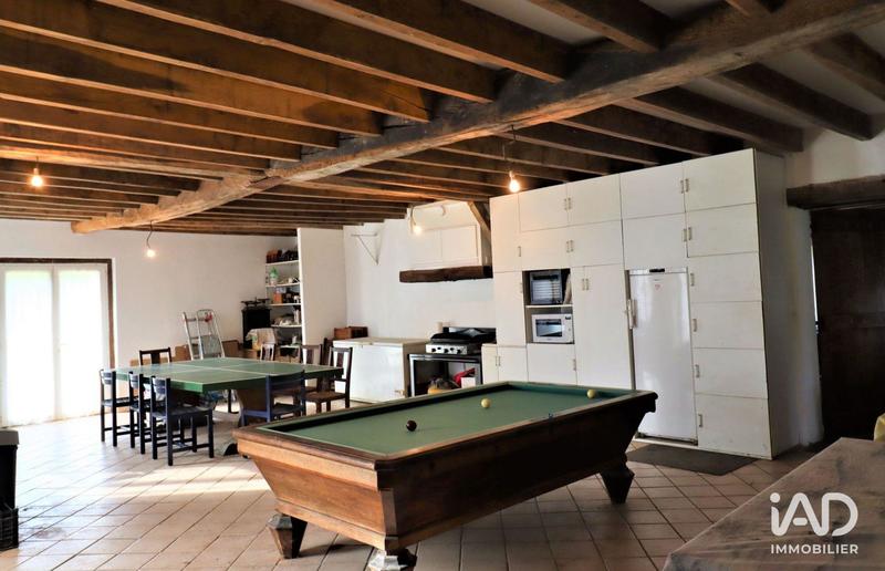 Maison - 377 m² - 10 pièces